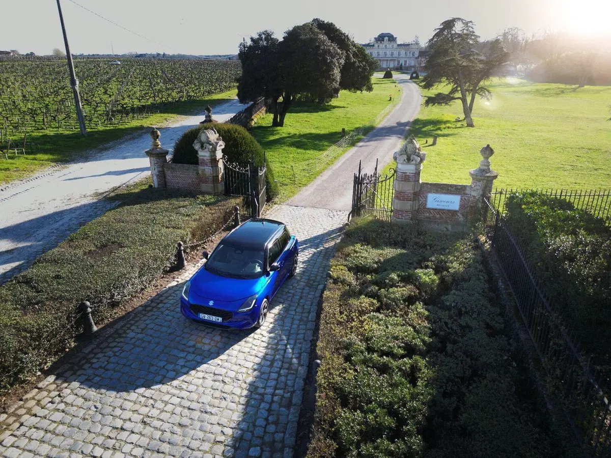 Suzuki Swift 2024: leggera, efficiente e (più) tecnologica. Da 22.500 euro [Video] (14)