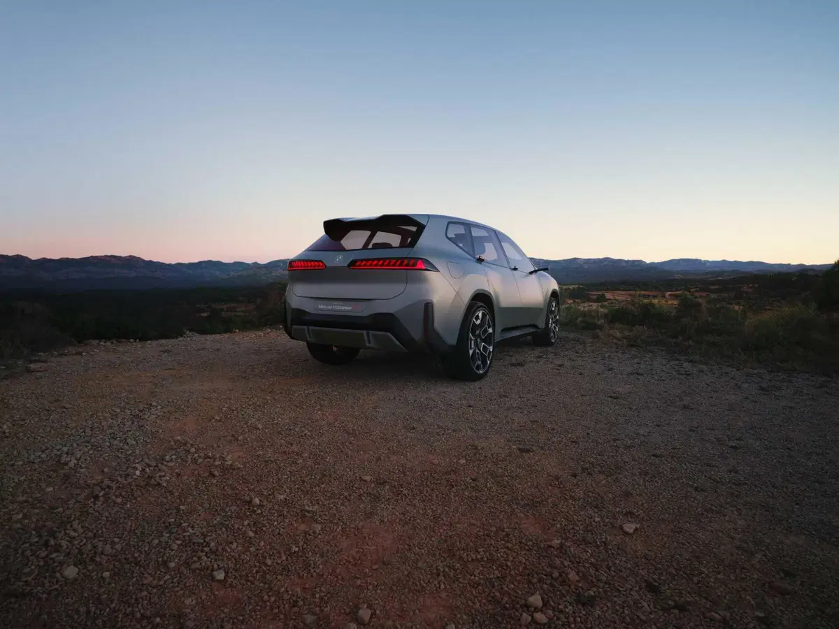 BMW Neue Klasse X: è una Sport Activity che arriva nel 2025 (7)