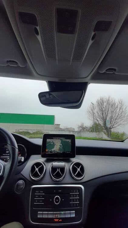 Mercedes-Benz GLA SUV 180 CDI Automatic Sport del 2018 usata a Novara (2)