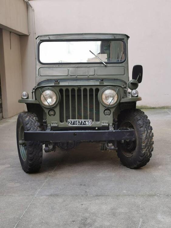 Ford Jeep Willys 2.2 d'epoca del 1963 a Milano (3)