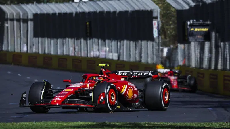 F1. Risultati GP d&rsquo;Australia 2024, Sainz vince ad Albert Park, doppietta Ferrari con Leclerc 