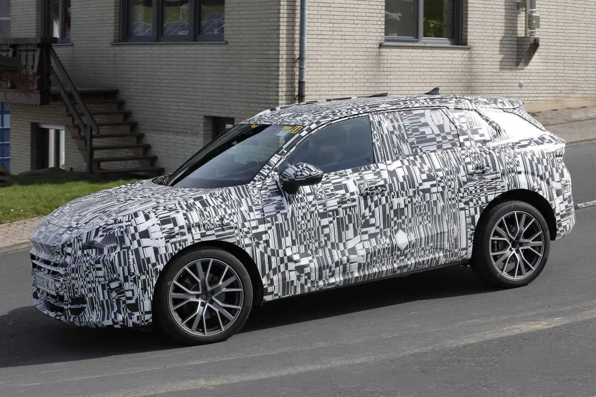 Cupra Terramar, il debutto è vicino [Foto Spia] (5)