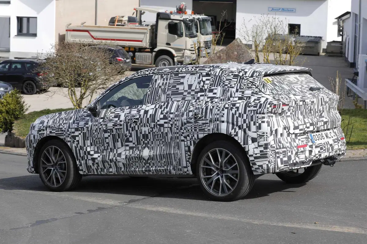 Cupra Terramar, il debutto è vicino [Foto Spia] (9)