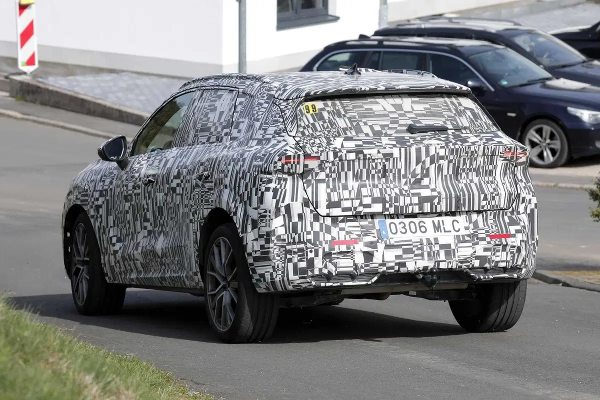 Cupra Terramar, il debutto è vicino [Foto Spia] (10)