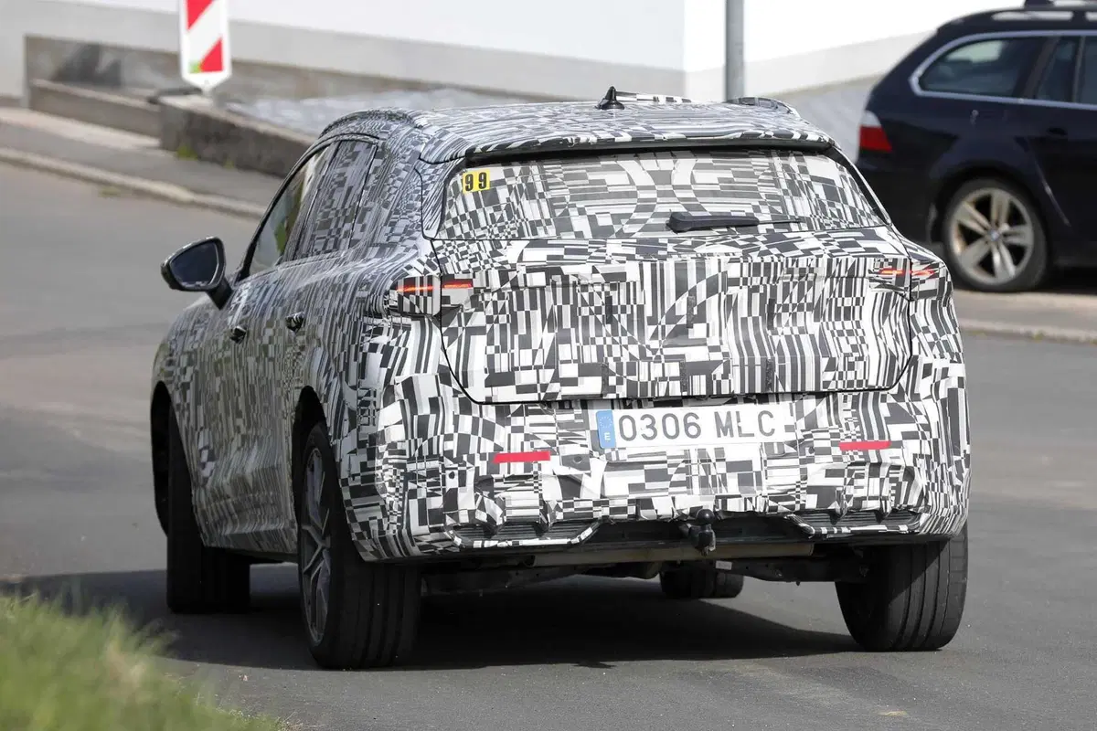 Cupra Terramar, il debutto è vicino [Foto Spia] (12)