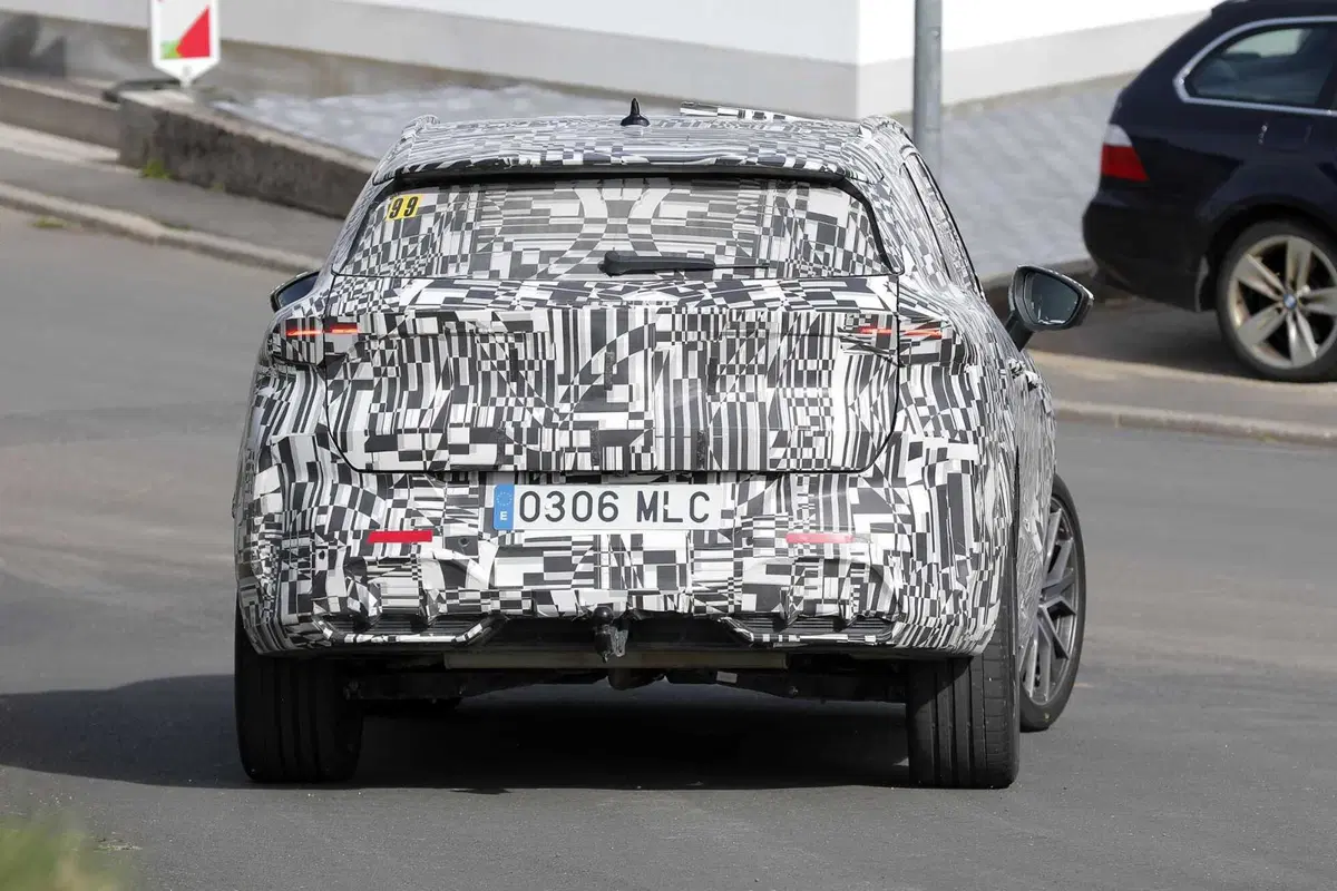 Cupra Terramar, il debutto è vicino [Foto Spia] (13)