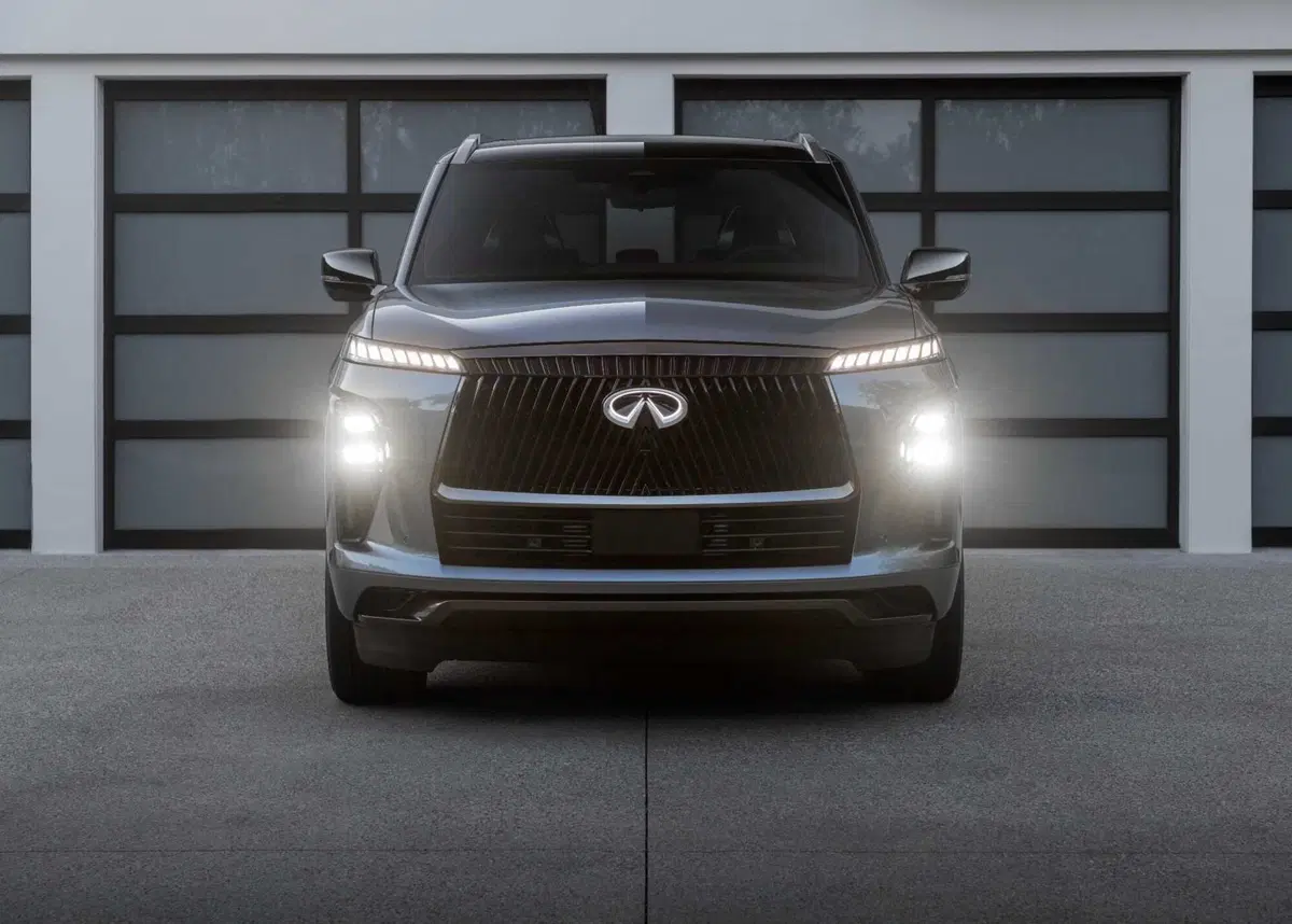 Infiniti: il design della nuova QX80 che rilancia il marchio, 3.5 V6 biturbo (4)