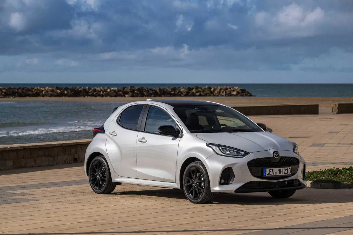 Mazda 2 Hybrid: la più piccola delle full hybrid si rinnova [VIDEO] (20)