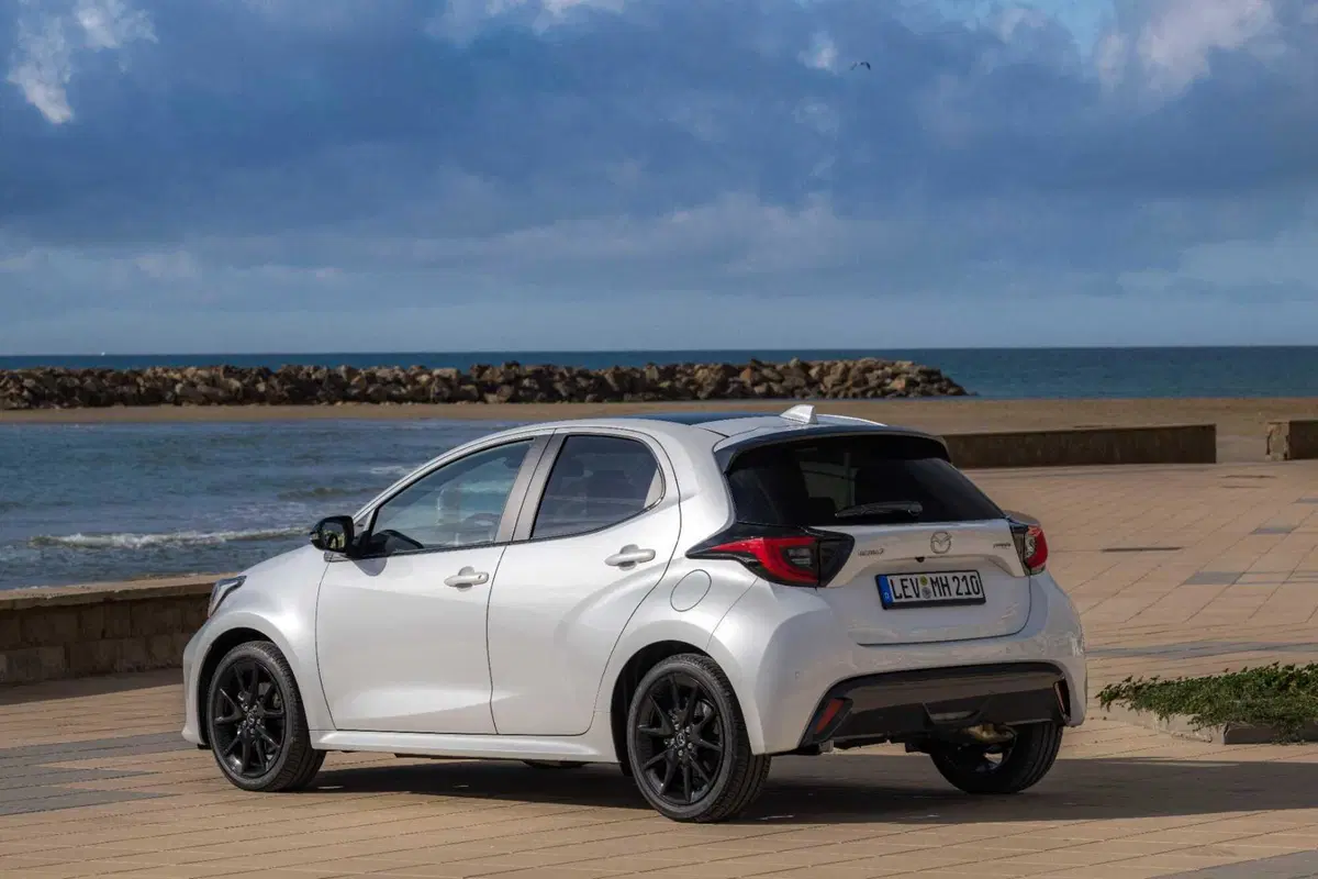 Mazda 2 Hybrid: la più piccola delle full hybrid si rinnova [VIDEO] (21)