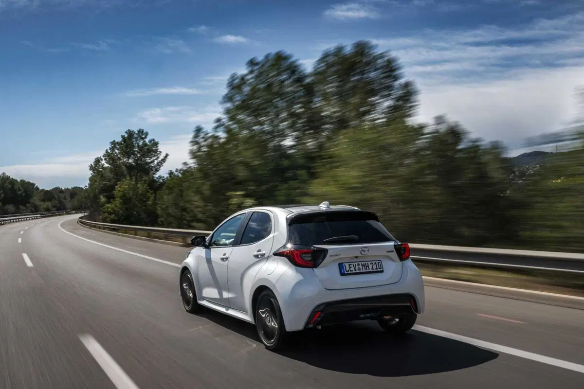 Mazda 2 Hybrid: la più piccola delle full hybrid si rinnova [VIDEO] (2)