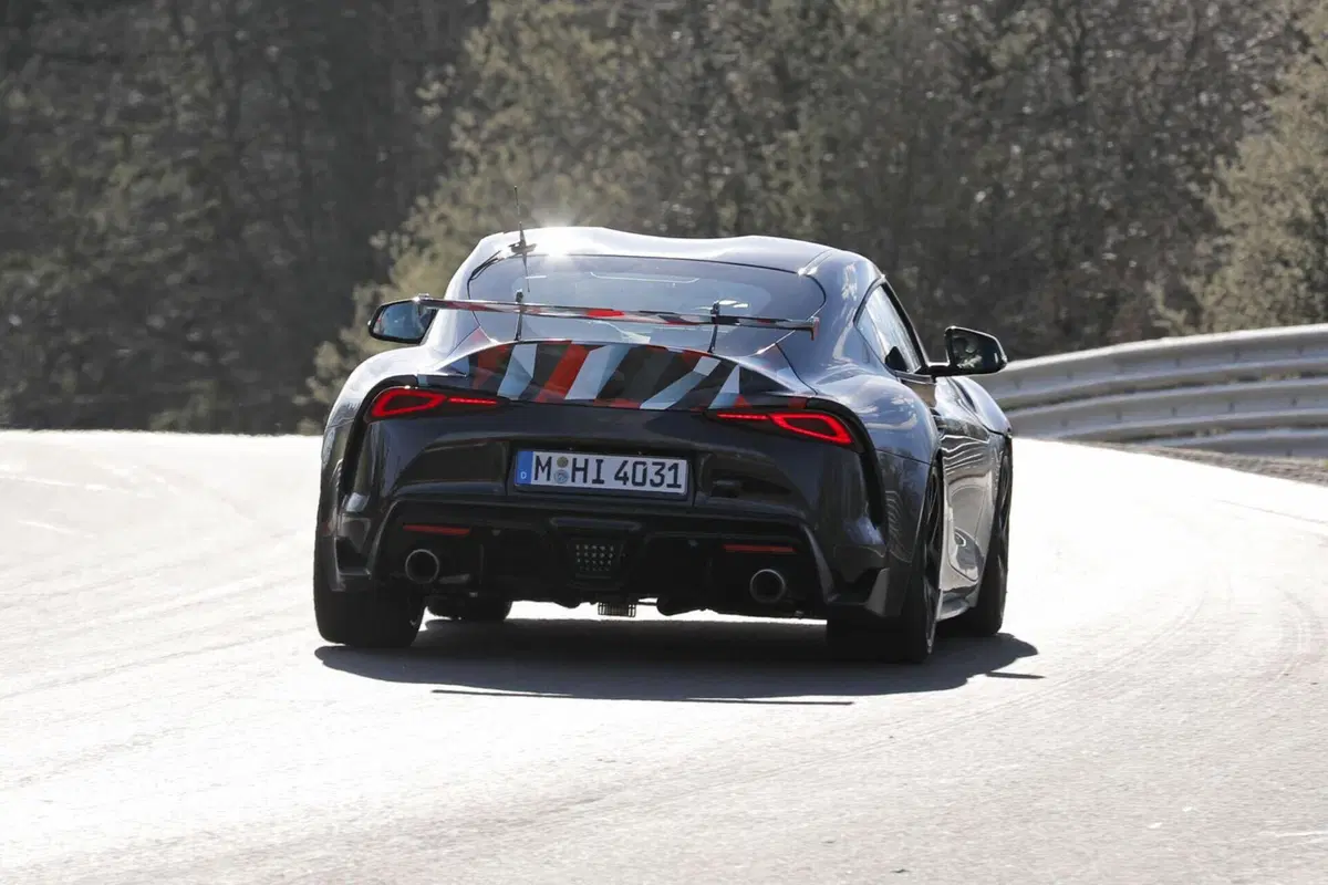 Toyota Supra GRMN, avrà più di 450 Cv [Foto Spia] (10)