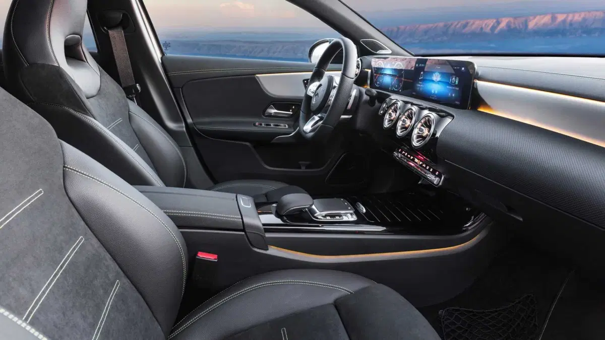 Mercedes-Benz Classe A 180 d Advanced auto (23)