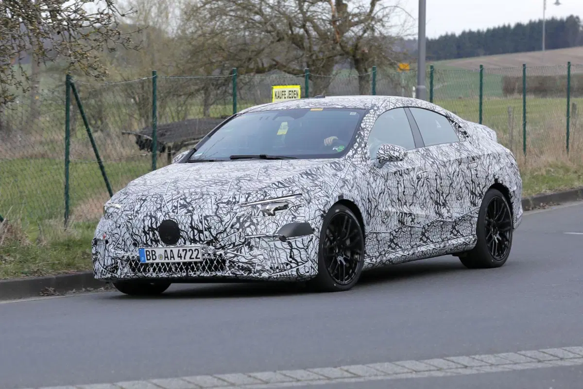 Mercedes AMG CLA, la nuova elettrica ad alte prestazioni [Foto Spia] (7)