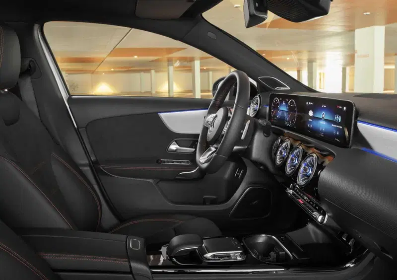 Mercedes-Benz Classe A Sedan (12)