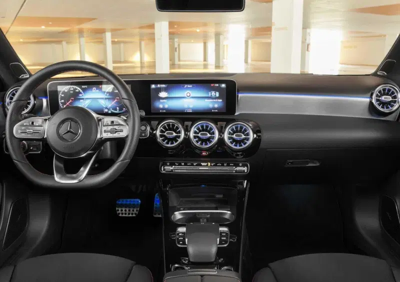 Mercedes-Benz Classe A Sedan (11)