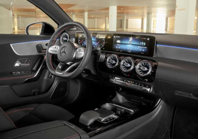 Mercedes-Benz Classe A Sedan (10)