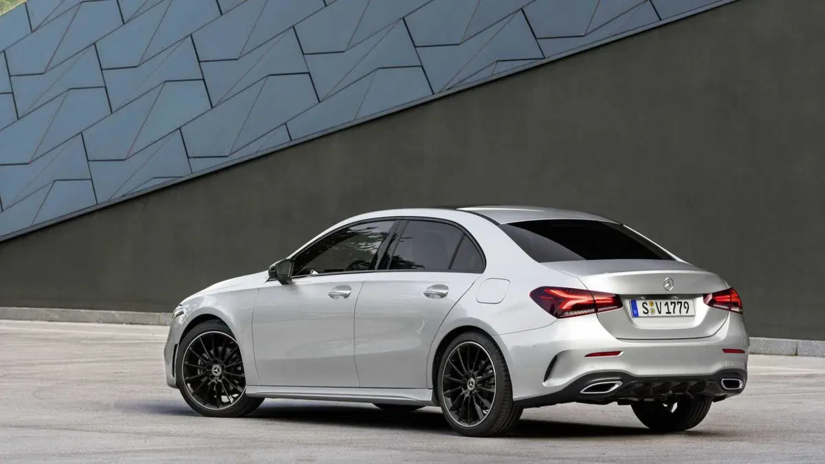Mercedes-Benz Classe A Sedan 200 d 4p. Executive (4)