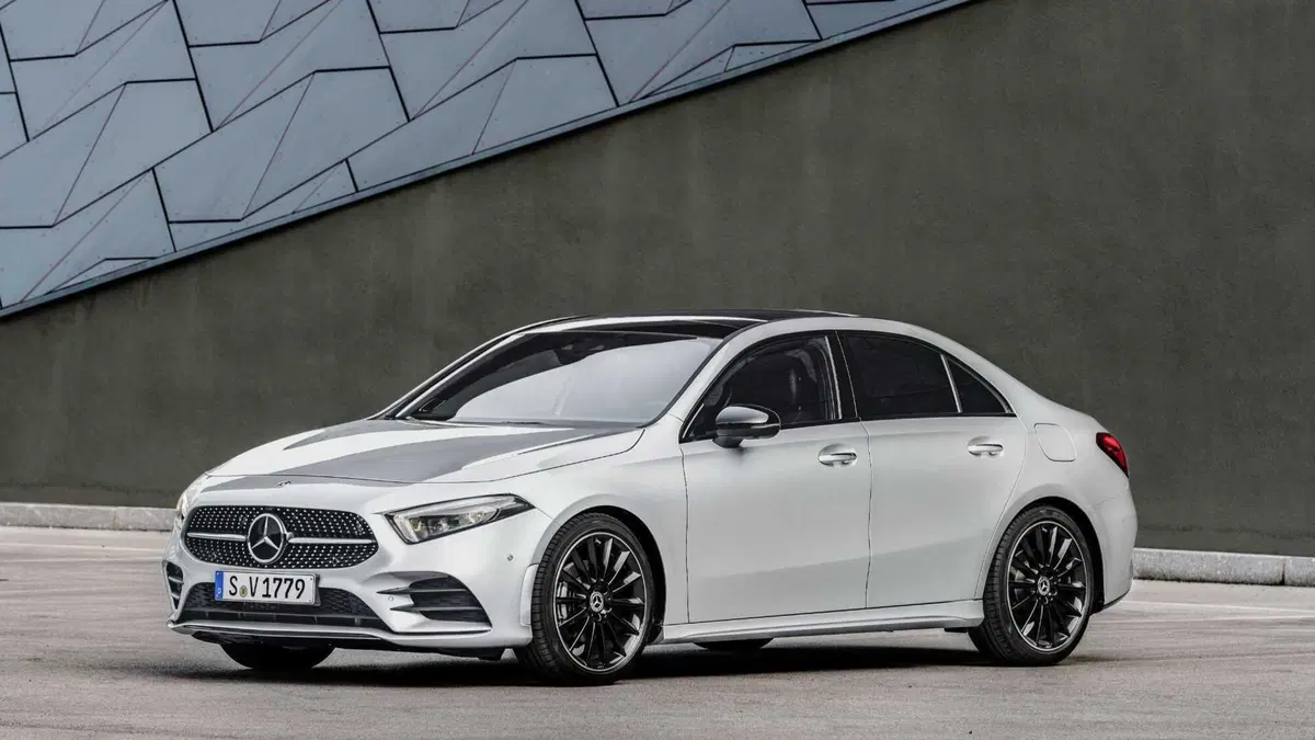 Mercedes-Benz Classe A Sedan 200 d 4p. Executive (2)