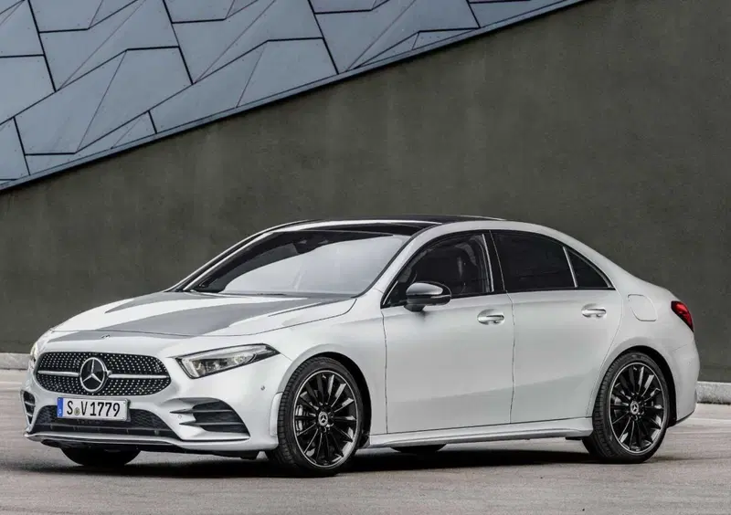Mercedes-Benz Classe A Sedan (2)