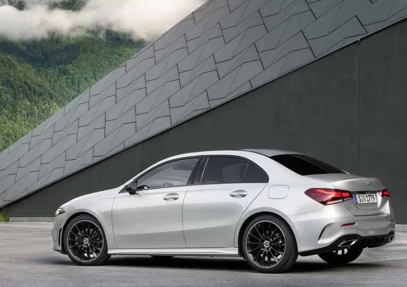 Mercedes-Benz Classe A Sedan (3)
