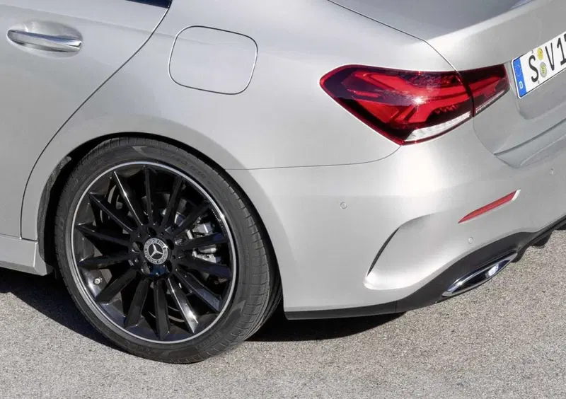 Mercedes-Benz Classe A Sedan (17)