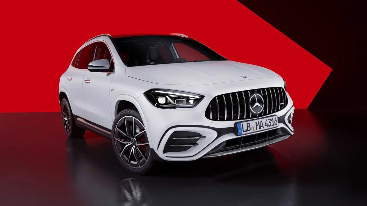 Mercedes-Benz GLA SUV 35 4Matic AMG Line Premium (2)