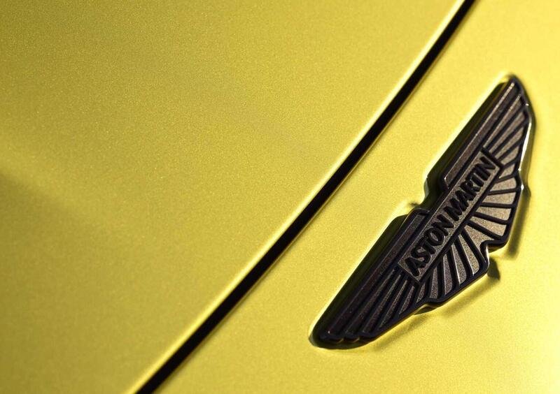 Aston Martin Vantage (20)
