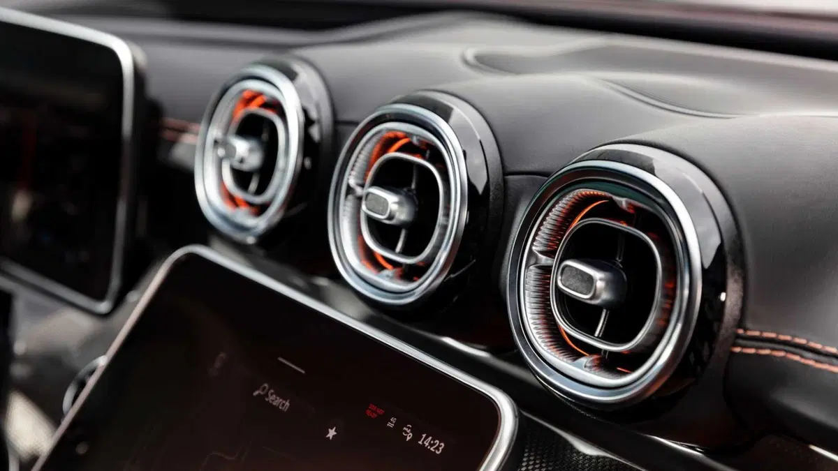 Mercedes-Benz Classe C AMG 43 mhev Premium Plus 4matic 422cv auto (34)