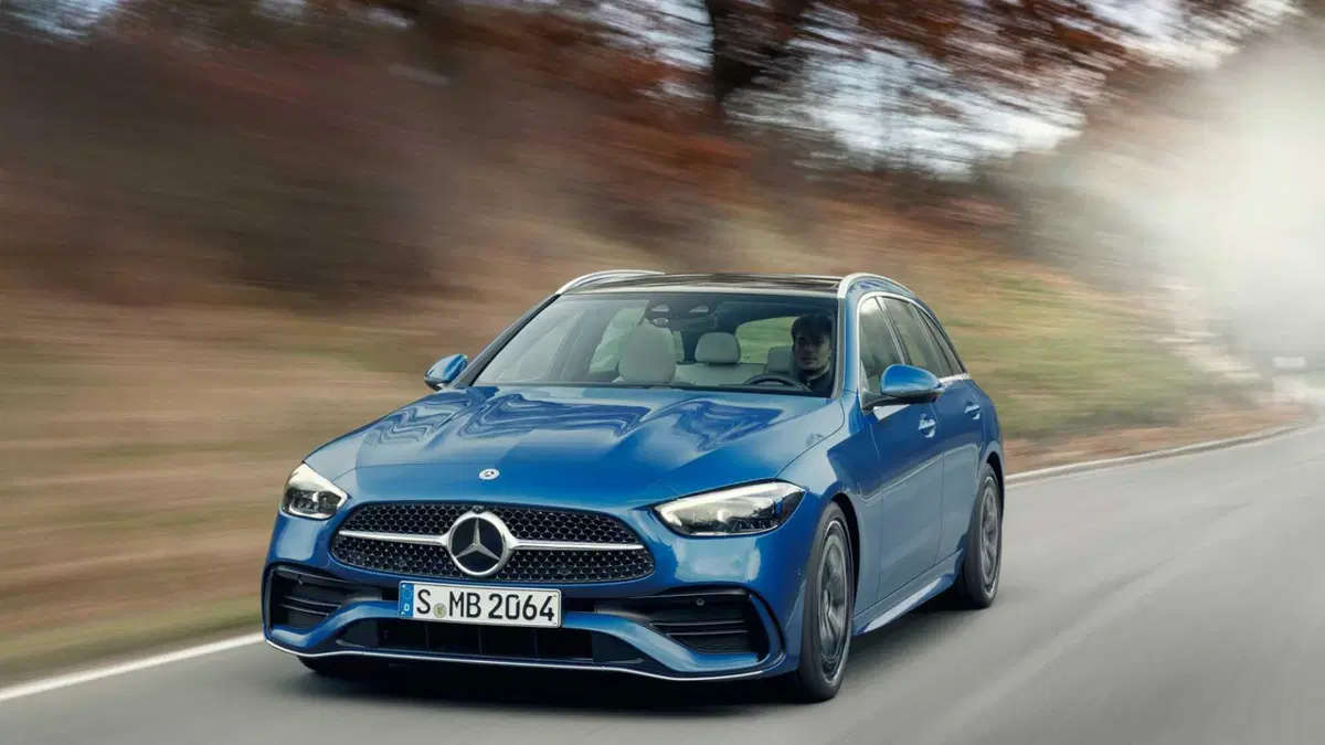 Mercedes-Benz Classe C Station Wagon 300 de phev AMG Line Advanced Plus auto (9)