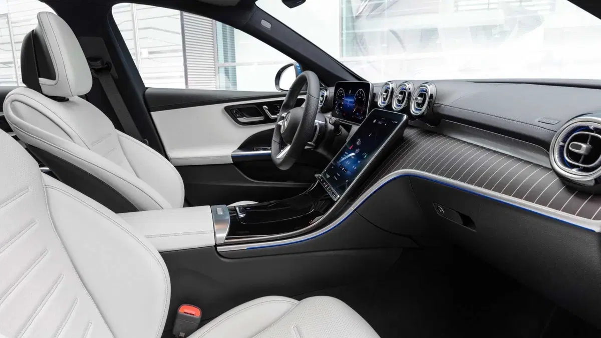 Mercedes-Benz Classe C Station Wagon 300 de phev AMG Line Advanced Plus auto (14)