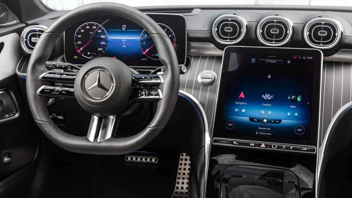 Mercedes-Benz Classe C Station Wagon 300 de phev AMG Line Advanced Plus auto (13)