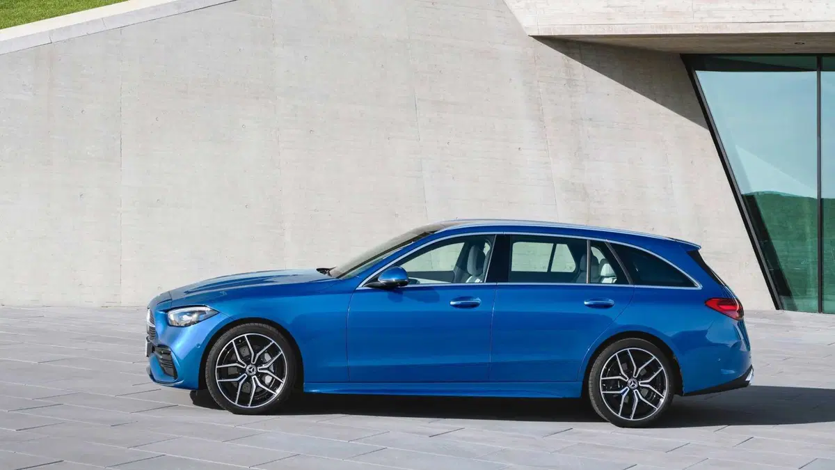 Mercedes-Benz Classe C Station Wagon 300 de phev AMG Line Advanced Plus auto (7)