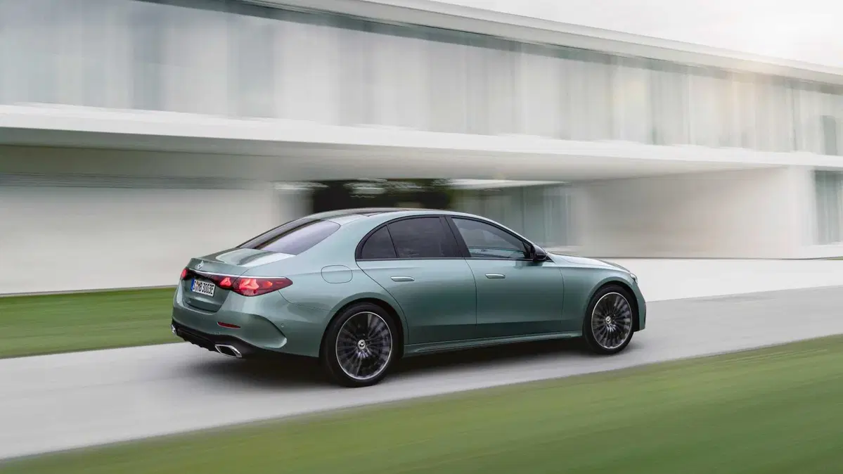 Mercedes-Benz Classe E (4)