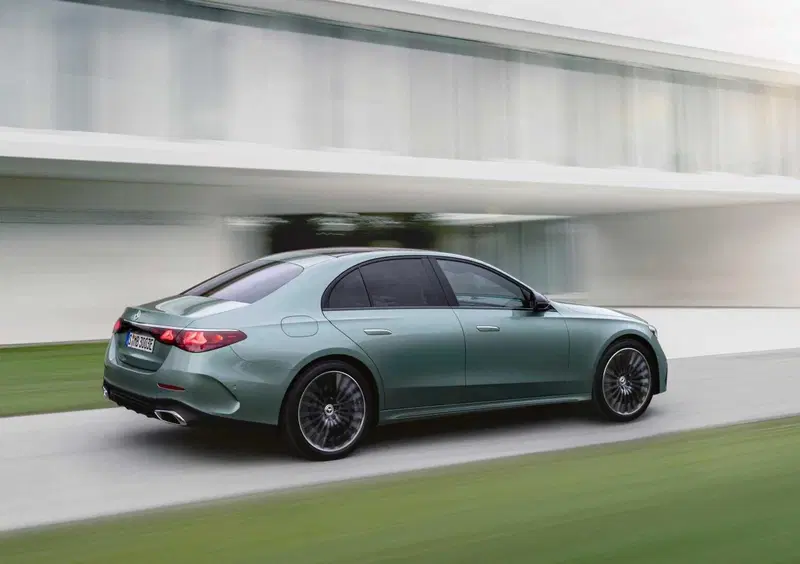 Mercedes-Benz Classe E (4)