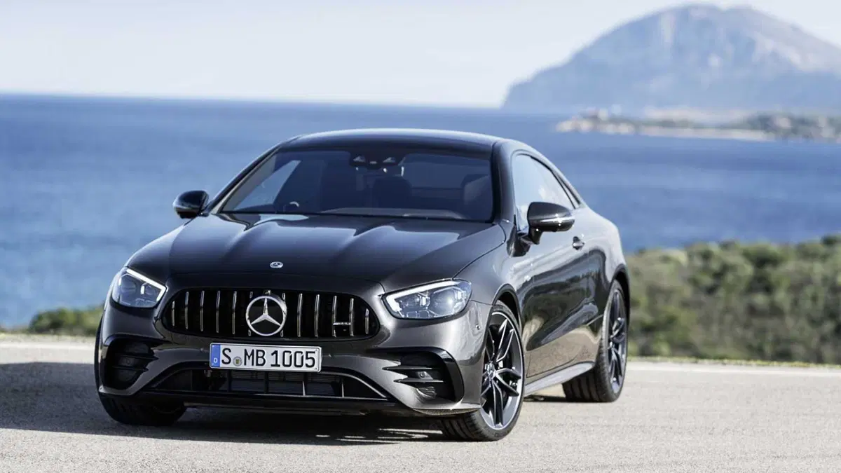 Mercedes-Benz Classe E Coupé 53 4Matic+ Mild hybrid AMG (2)