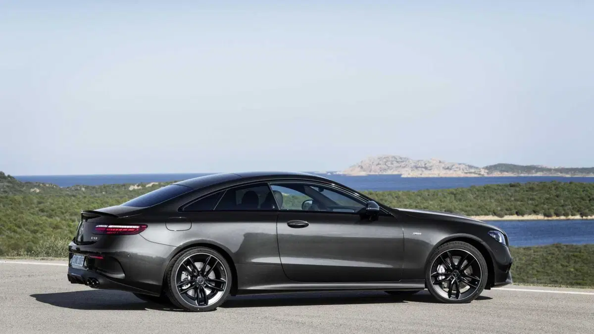 Mercedes-Benz Classe E Coupé 53 4Matic+ Mild hybrid AMG (5)