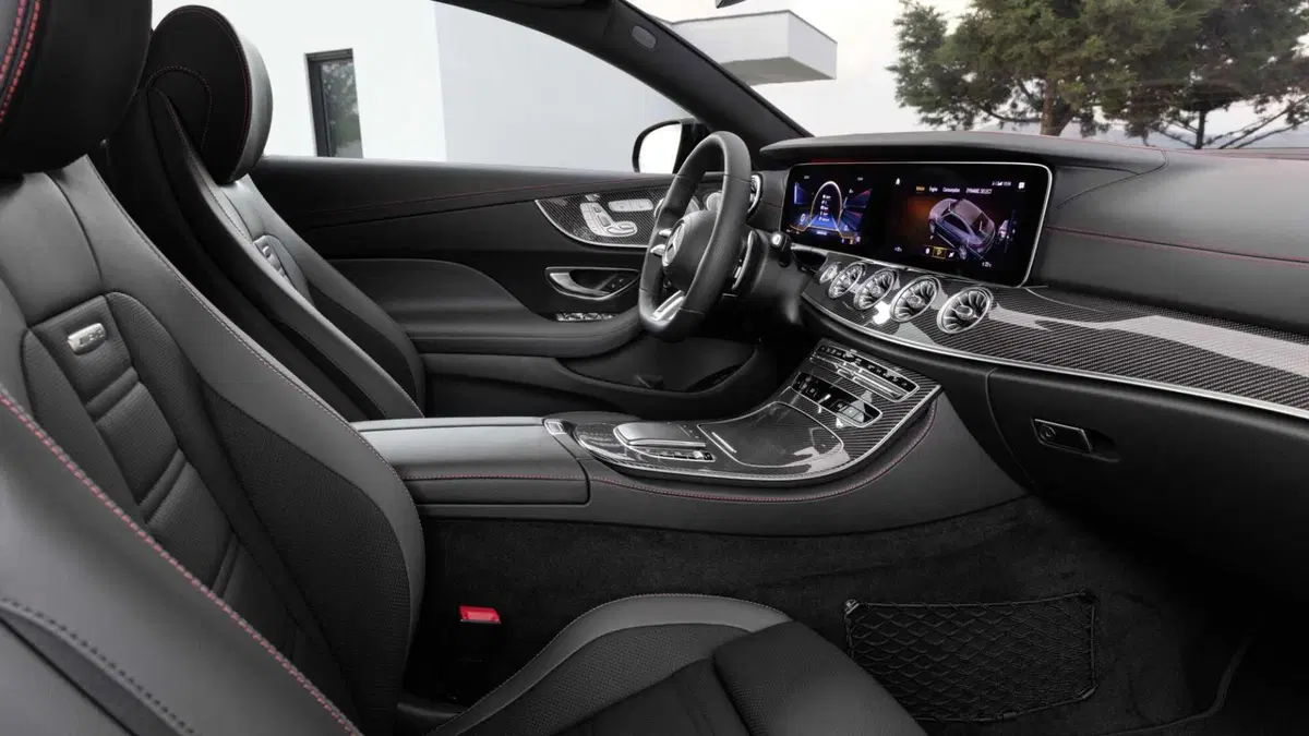 Mercedes-Benz Classe E Coupé 53 4Matic+ Mild hybrid AMG (11)