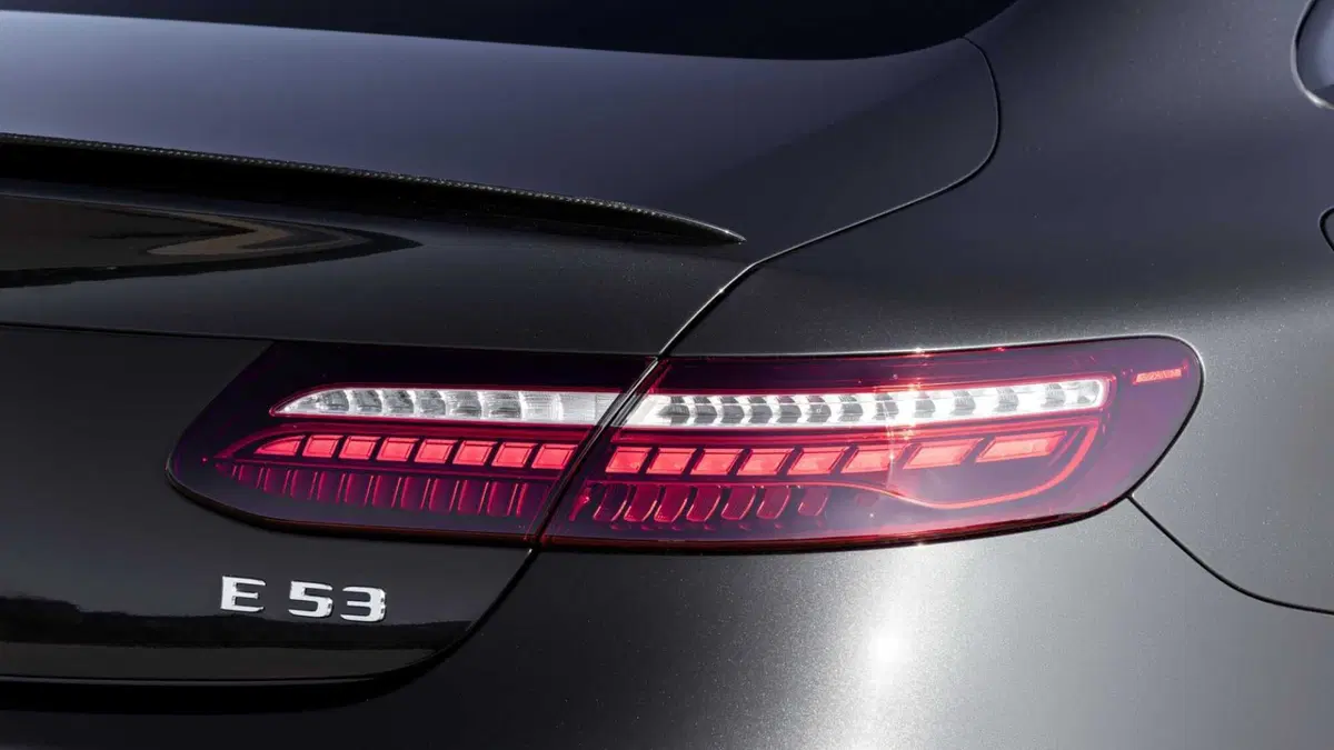 Mercedes-Benz Classe E Coupé 53 4Matic+ Mild hybrid AMG (13)