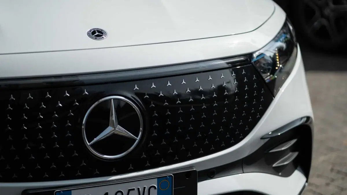 Mercedes-Benz EQB (14)