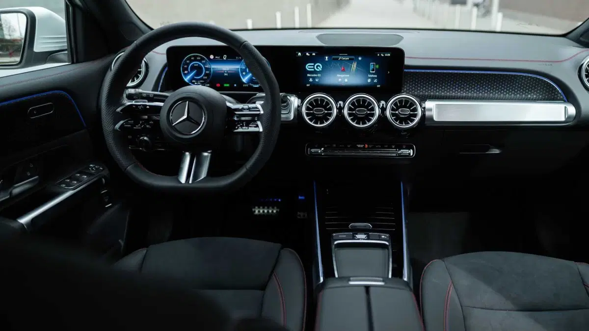 Mercedes-Benz EQB (9)