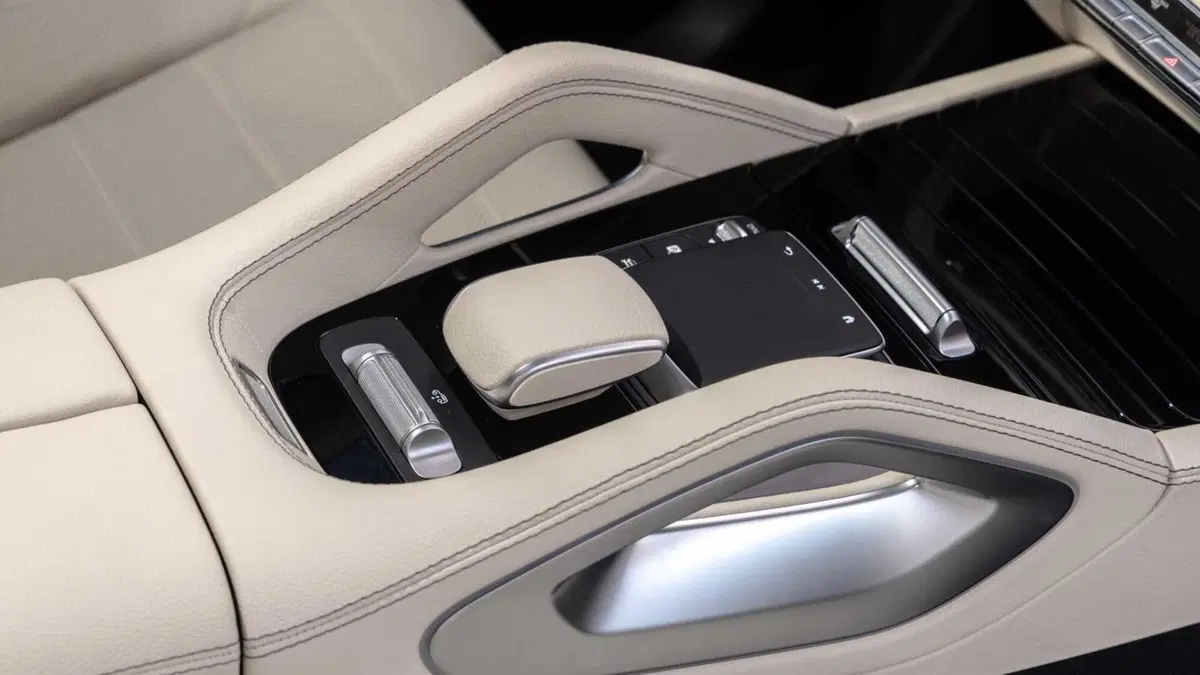 Mercedes-Benz GLE SUV (2018-->>) (44)