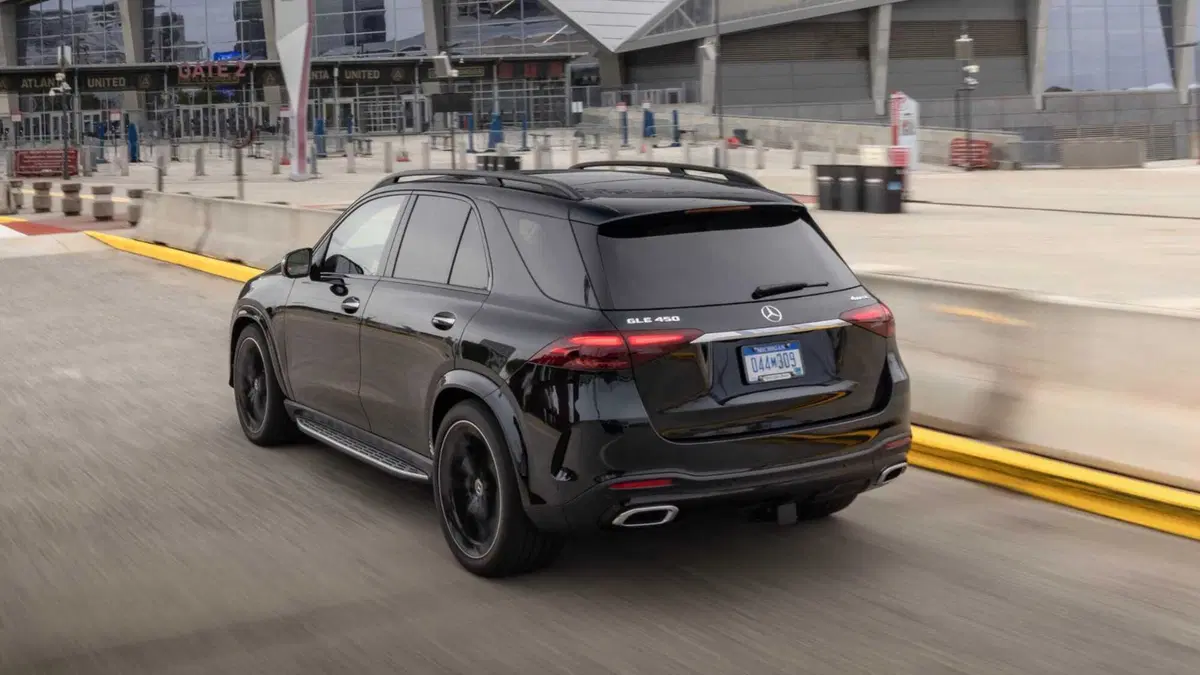 Mercedes-Benz GLE SUV (2018-->>) (36)