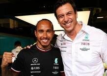 F1. Toto Wolff avverte Hamilton: “Dovrà abituarsi a vedere l’ala posteriore della nostra Mercedes nel 2025”
