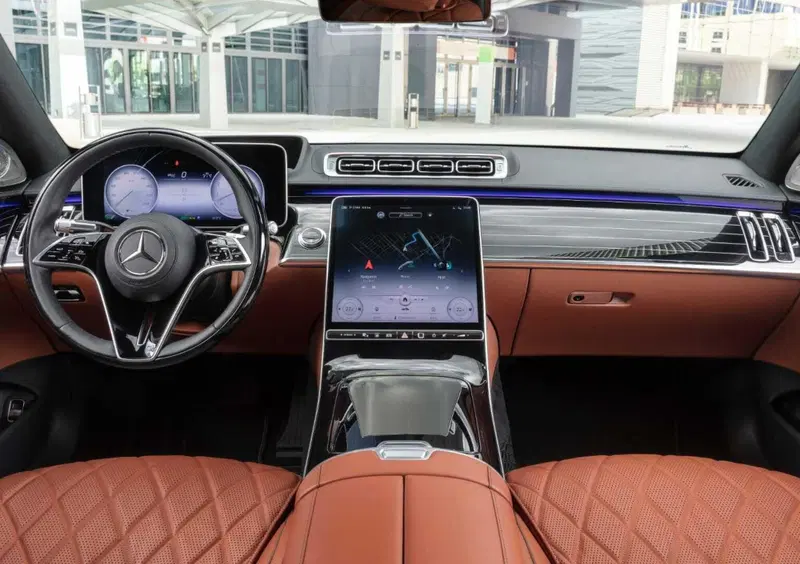 Mercedes-Benz Classe S (2020-->>) (29)
