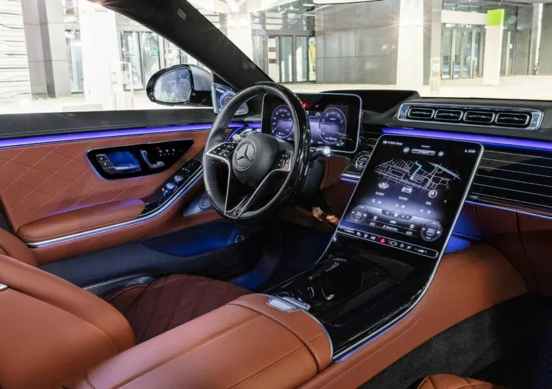 Mercedes-Benz Classe S (2020-->>) (34)