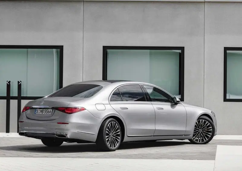 Mercedes-Benz Classe S (2020-->>) (26)