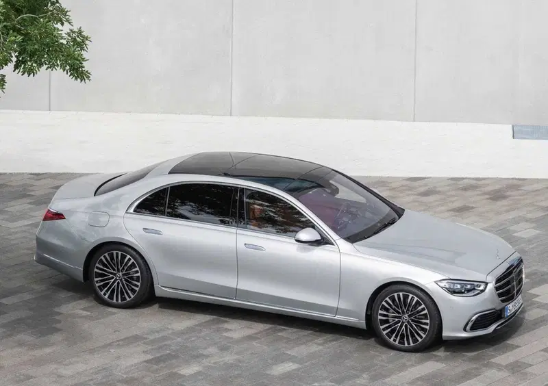 Mercedes-Benz Classe S (2020-->>) (27)