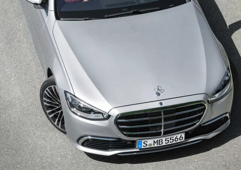 Mercedes-Benz Classe S (2020-->>) (36)
