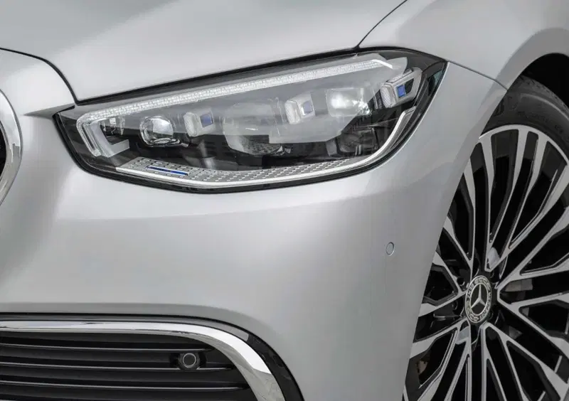 Mercedes-Benz Classe S (2020-->>) (35)