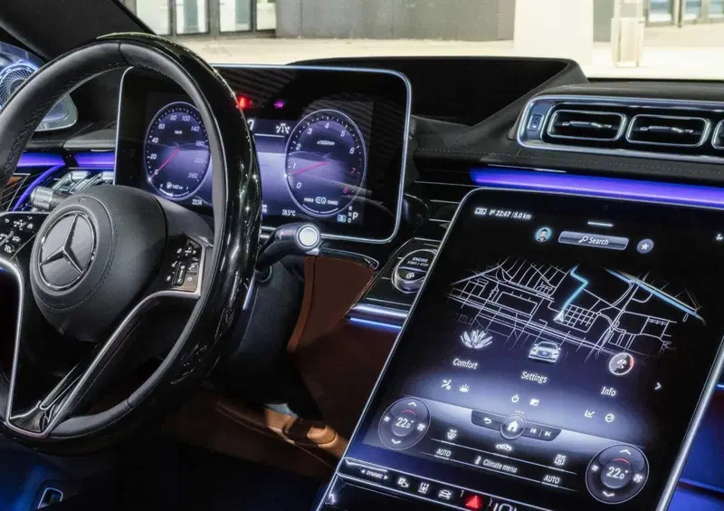 Mercedes-Benz Classe S (2020-->>) (31)